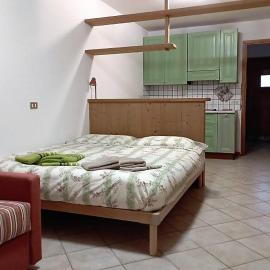 THE LITTLE NEST con balcone panoramico e box privato