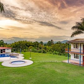 Rancho Chihuahua, hotel in Filandia