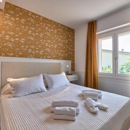 Da Oscar Flowers Apartments, hotel Barcuzzi városában