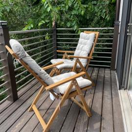 One bedroom with modern kitchen, balcony with water view, hotell Greenwichis
