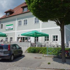 Gasthof-Hotel Goldenes Schiff, מלון באנגלהרטצל