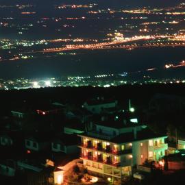 Apartamentos Turísticos Cumbres Verdes, hotel u gradu 'La Zubia'