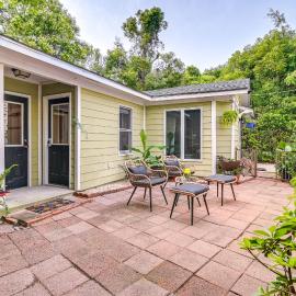 Cute Georgetown Villa < 1 Mi to Historic District, hotel in Georgetown