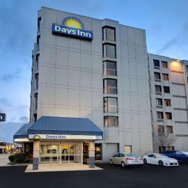 Days Inn by Wyndham Niagara Falls Near The Falls、ナイアガラ・フォールズのホテル