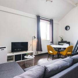 Les Figuiers - Appartement de Standing avec 2 Chambres, hotel a Andenne