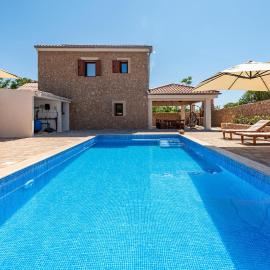 Beach Front Home In Vidasovi Stani