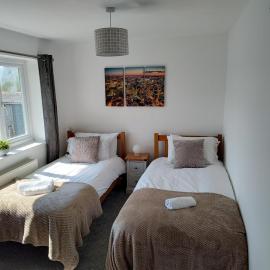 Jarvis Drive 3 Bed contractor house In melton Mowbray with parking, hotel i Melton Mowbray