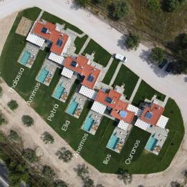 NOCE Luxury Villas Resort, ξενοδοχείο στη Βουρβουρού