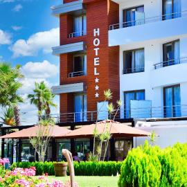 MIRANDA HOTEL - Tanger, hotelli kohteessa Tangier