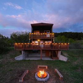 15 min to West Yellowstone/Amazing Views, hotel v destinaci Island Park