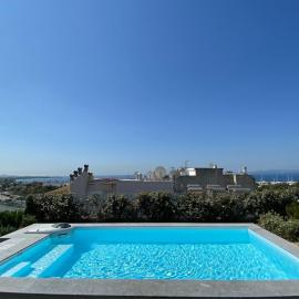 Riviera Yacht Style Condo & Pool Access #Unoblu, hotel Athénban