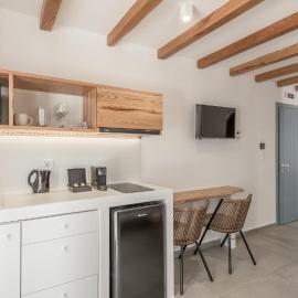 Elements of Milos, hotel din Mytakas