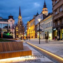 Theatre Square Apartments, hotel in Novi Sad