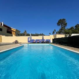 Paraíso do Quim, hotel in São Martinho do Porto