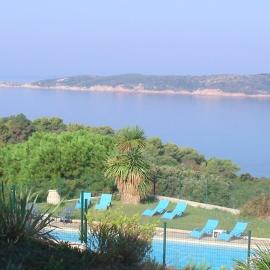 Cargèse, vue panoramique sur la mer, piscine