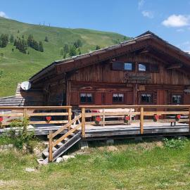 Baita Medil, hotell i Predazzo