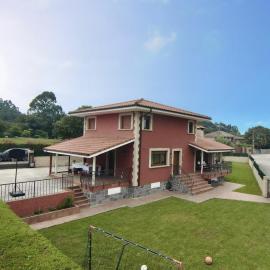 Casa con jardin - El Magnolio 7802