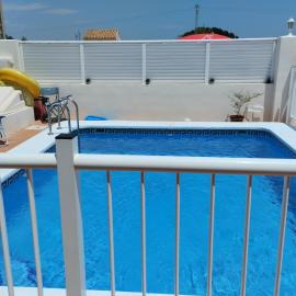 4 bed house, Private Pool near Beach, hotel in Burriana
