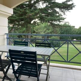 Studio à 300m de la plage, parc, piscine, terrasse