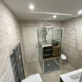 Gîte la Caboulate classé 3 étoiles、Fougerollesのホテル