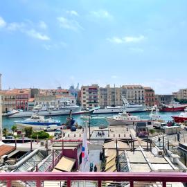 Appartement avec vue sur le port