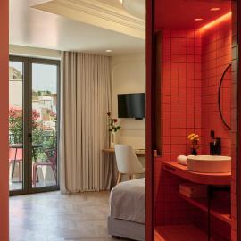 DWELL - Elegant City Stay