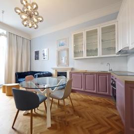 Stay Swanky Bed & Breakfast, hotel en Zagreb