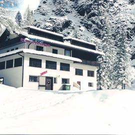 Residence Regina Delle Dolomiti, hotel sa Rocca Pietore