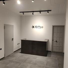 Petteo Serifos: Livadakia şehrinde bir otel