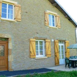 La ferme de la fontaine, hotel in Douzy
