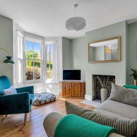Large Terraced Home In the City - Pass the Keys