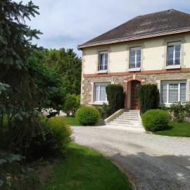 Le gÎte du mazagran, ξενοδοχείο σε Leffincourt