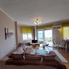 Bright View Apartment, hotel u gradu Palaion Tsiflíkion