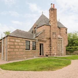 Holly Leaf Cottage - Drum Castle Estate, hotel a Banchory