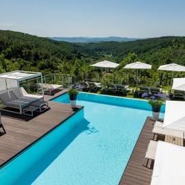 Domaine de Chalvêches Hôtel SPA 4*: Faugères in Rhone-Alpes şehrinde bir otel