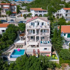 Family Villa Atlantis & more, hotel a Lukovo