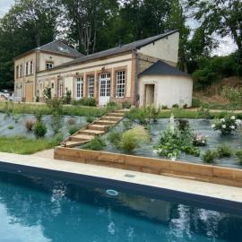 maison 8 pers avec piscine en pleine nature, hotel din Ambenay