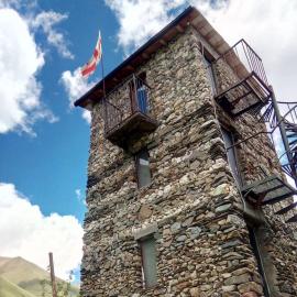 Hotel Veshagi, hotel di Jut'a