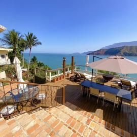 Villa Dei Fiori, hotel in São Sebastião