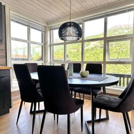 Lovise Mountain Apartment, מלון בסטראנדה