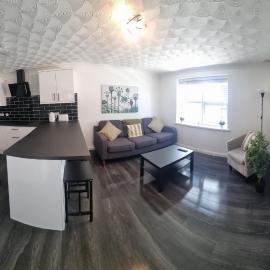 Falmouth town centre apartment