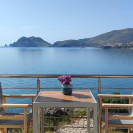 Theasis Limnos - 1st floor suite
