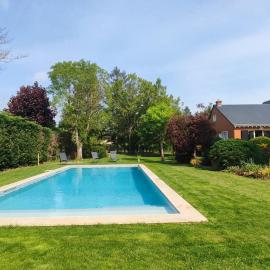 Le clos Saint Denis, хотел в Saint-Denis-en-Val