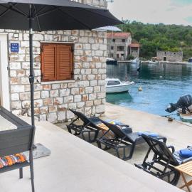 Apartments Melany, hotel u Slanom