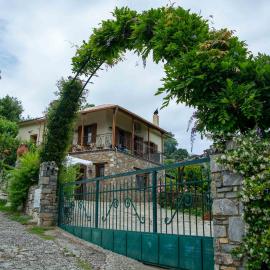 Efi's Guest House