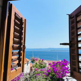 Sea Breeze Apartment Bol