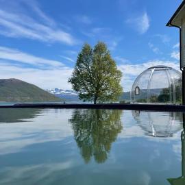 Tjeldøya Slott โรงแรมในHov