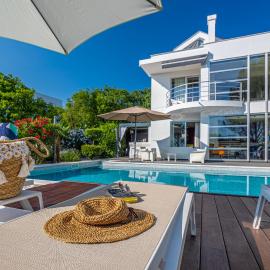 Villa CD, hotel em Dramalj