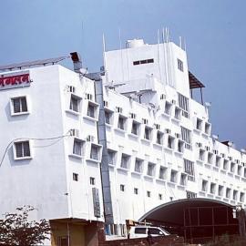 Hotel Mangalam: Kurandvād şehrinde bir otel