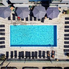 Alma 109 - Pool by N10